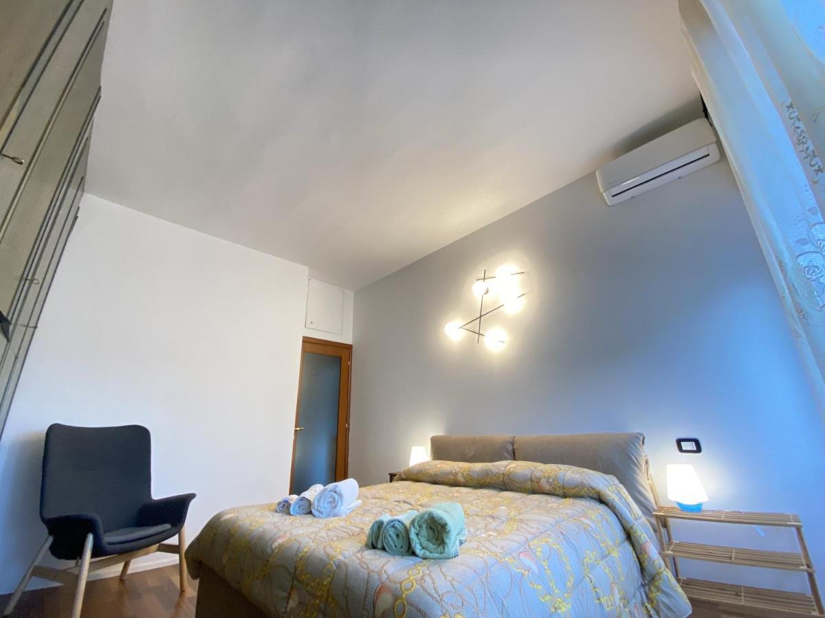 Stylish Apartment In Como Downtown Екстериор снимка